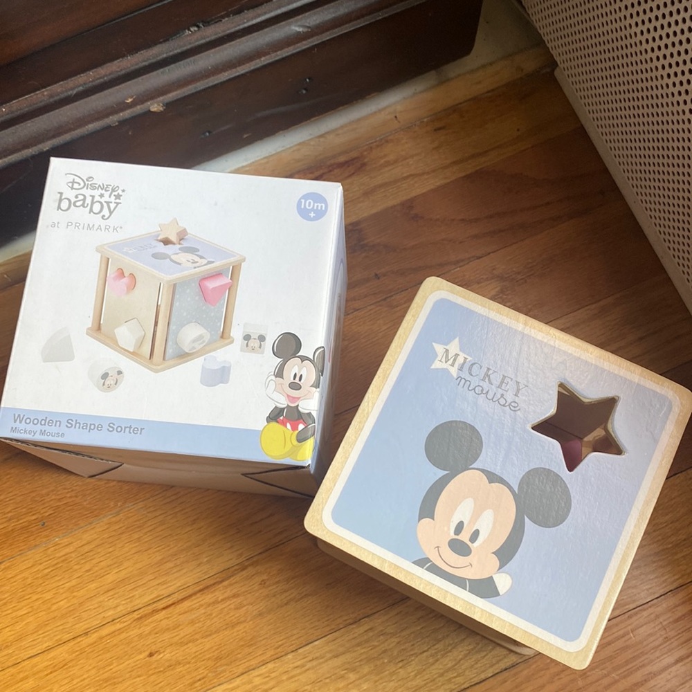 Wooden shape sorter